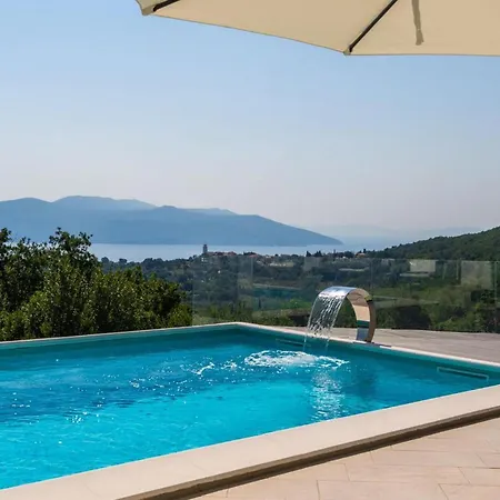 Oliv One Holiday home